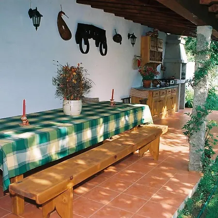 Charming House In With Shared Pool *